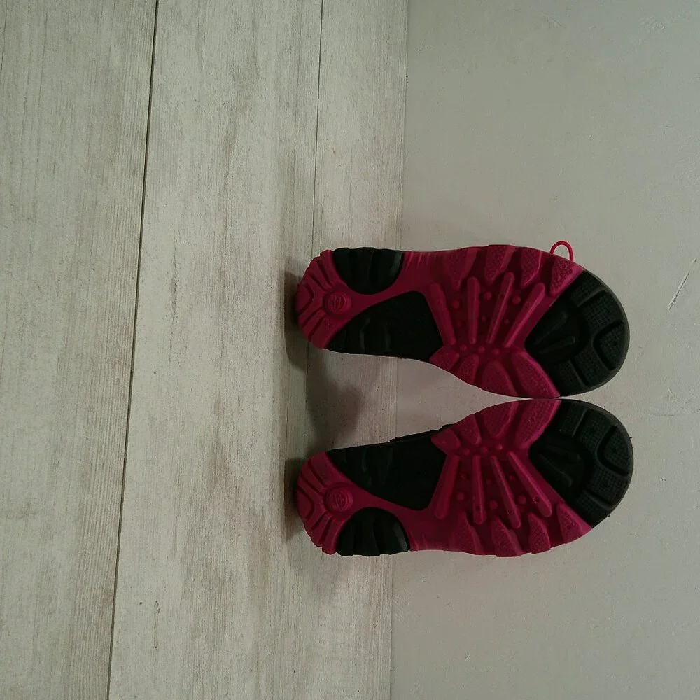 Kamik Fuchsia Black Waterproof Kids' Waterbug Winter Boot | Snow Boot Size 12